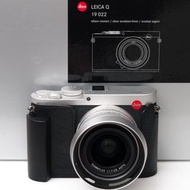 😊 Like New - Leica Q silver 😊