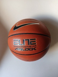 Nike Elite Championship Airlock  (型號：BB0491-801)籃球