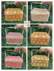กล่องไม้ไผ่ กล่องไม้ไผ่สาน ลายดอกพิกุล หูพับได้  ขนาด 8"x10"x5" นิ้ว มี 6 สี  ปิ่นโตสาน ปิ่นโตไม้ไผ่