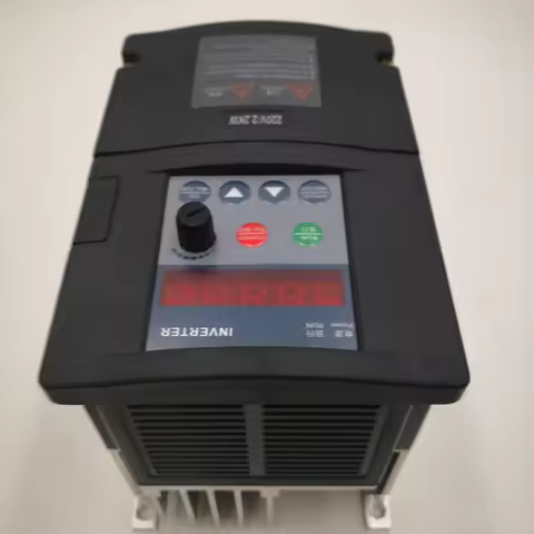 VFD Inverter ZW-S2B Serial 1.5KW/2.2KW Single-Phase 220V Input and Three-phases Motor With 2M Cable 