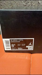 Air Jordan 11 Retro 黑白