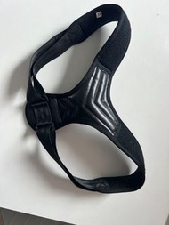矯正駝背問題背帶