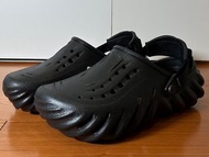 《代購中》Crocs Echo Clog 黑色 卡駱馳 波波鞋 洞洞鞋 涼鞋 男 女 中性 Unisex 沙灘鞋 涼鞋 拖鞋 克駱格 全新