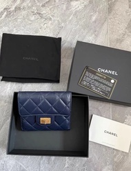 Chanel三折銀包經典款