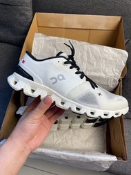 On Running Cloud X 3 "Ivory" Sneakers  象牙白