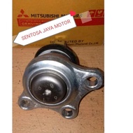 BALL JOINT BAWAH L300