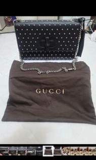 gucci 斜背牛皮包