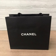 Bag Paper CHANEL Brand Black Model size 9x22x19 cm. Use To Put Things In Bags And Clothes.