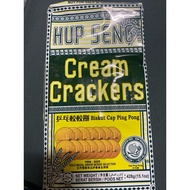 Biscuit cream crackers