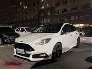 2017年 FOCUS  ST 白