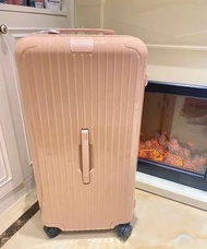 rimowa essential trunk plus size 33
