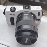 CANON EOS M +18-55MM IS