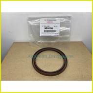 △ ◐ ❧ Mitsubishi L300, Adventure 4D56 Crankshaft Oil Seal Rear - MD343564