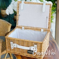 บ้านหวาย- ตะกร้าปิคนิค บุผ้าสีขาว Willow Basket