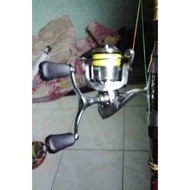 set memancing spinner and casting