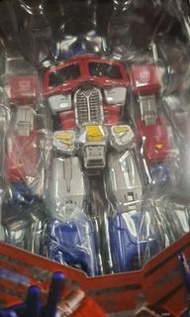 Threezero MDLX 柯柏文 Optimus Prime