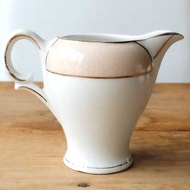 法國復古粉紅陶瓷牛奶壺