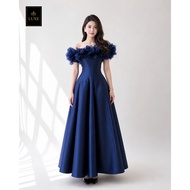 1 290.- Minimum Retail 1 790.- Model Height 164 cm For Sale Size S Roselle Bloom Gown Party Dress Sa
