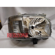 TOYOTA HIACE VAN KDH200 2010 HEAD LAMP FRONT LIGHT NEW