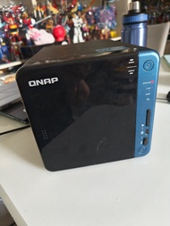 QNAP NAS TS-453b 4 bay 8G ram