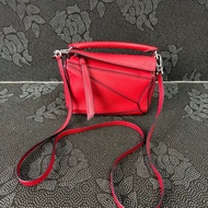 Loewe mini Puzzle紅色幾何包