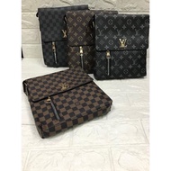 【free shipping】 LV Men Leather Sling Bag Class A