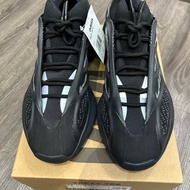 adidas 700 v3  夜光黑武士