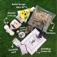 Sertifikat Frame 5R + Gift bag Hampers tas wisuda buket bunga boneka + custom medali akrilik wanita cewek cowok anak hadiah kado ulang tahun birthday Anniversary pernikahan pacar guru ibu ayah pengantin valentine kelulusan graduate graduation partner