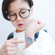 日本 YOT WATCH 兒童手錶 灰色