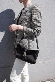 【日本直送 名牌中古包】GUCCI 古馳 Jackie 黑色 帆布 側肩包 vintage 經典 8e828u