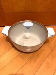 全新 28cm 陶瓷塗層萬用鍋連玻璃蓋