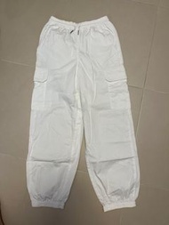 GU 白色工裝褲
