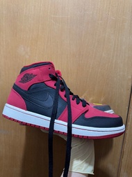 Nike Air Jordan 1 Mid 紅黑