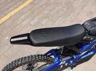 เบาะรถจักรยานยนต์ All-Weather Original SURRON สำหรับรถจักรยานยนต์ Off-Road Electric ที่ทนทานต่อการฝน