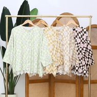 Retro Sulam Batwing Top