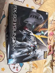 Bandai RG RX-93 ν Gundam 模型