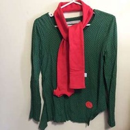 a la sha 綠色 長袖上衣 附紅色圍巾 上衣 長袖
