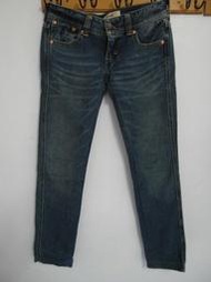 正 Levis 牛仔褲 女生  $500元含運