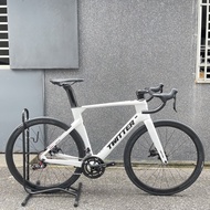 Twitter R10 Carbon Road Bike 2 x 11speed