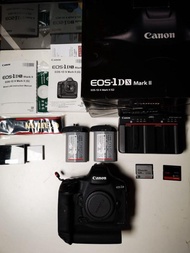 Canon 1DX mark II , 99% almost new  1DX mark 2 | 5000shutter count with 2 batteries and cfast card i