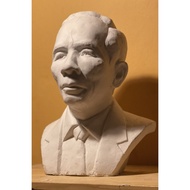 Plaster statue of exam preparation for block V-H. Tv.t11 code