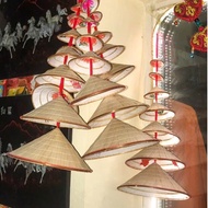 Mini conical hat string for decoration, decorative photography, souvenirs (String of 5 hats, string 