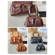 Coach coach Twin Trunlock Bag Pocket Bag
Show Model Really Show Model Super Cute Show Show turnlock 