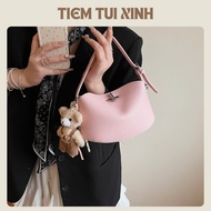 Crossbody handbag with cute bear keychain, youthful style, going out, going to parties - T54