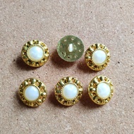 Online Buttons Gold-Edged Pearl Size 21 Mm.