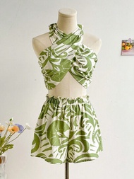 SHEIN WYWH 女式夏日度假海灘套裝，交叉後背系帶蝴蝶結背心和彈性腰短褲，綠色和白色熱帶印花設計，寬鬆短褲配側口袋