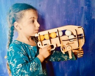 玩具槍。乒乓球射擊遊戲。木槍禮物。男孩玩具。乒乓槍。