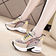 FF Sepatu Sneakers Putih Cewek Tinggi Sneaker Wanita Import  Terbaru Model Kekinian 2022 SP-182