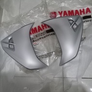 BE1-F835U-00-P0 & BE1-F835V-00-P0 legshield wing outer tebeng rightKiri Yamaha Aerox 125 LC 2016 sil