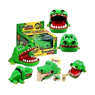 Crocodile toy bites finger prank toy crocodile